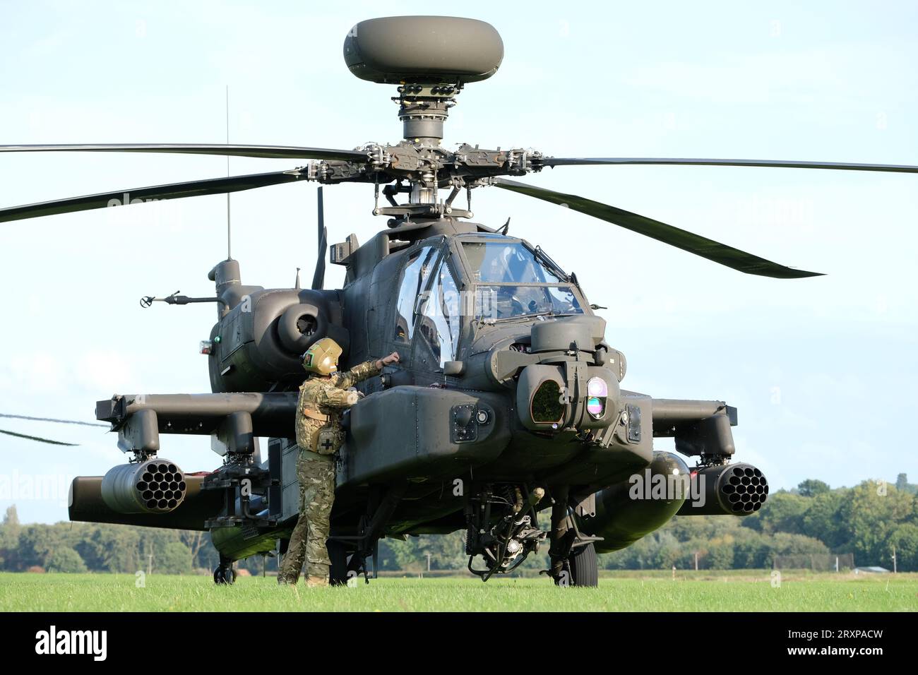 Army Air Corp AH-64 Apache AH1 hélicoptère d'attaque sur le champ de bataille basé à Wattisham Suffolk Royaume-Uni vu en déploiement en septembre 2023 Banque D'Images