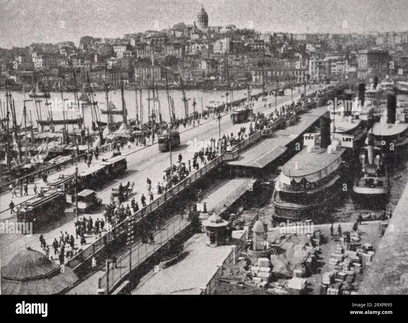 Pont de Galata, Istanbul, Turquie, vers 1937 Banque D'Images