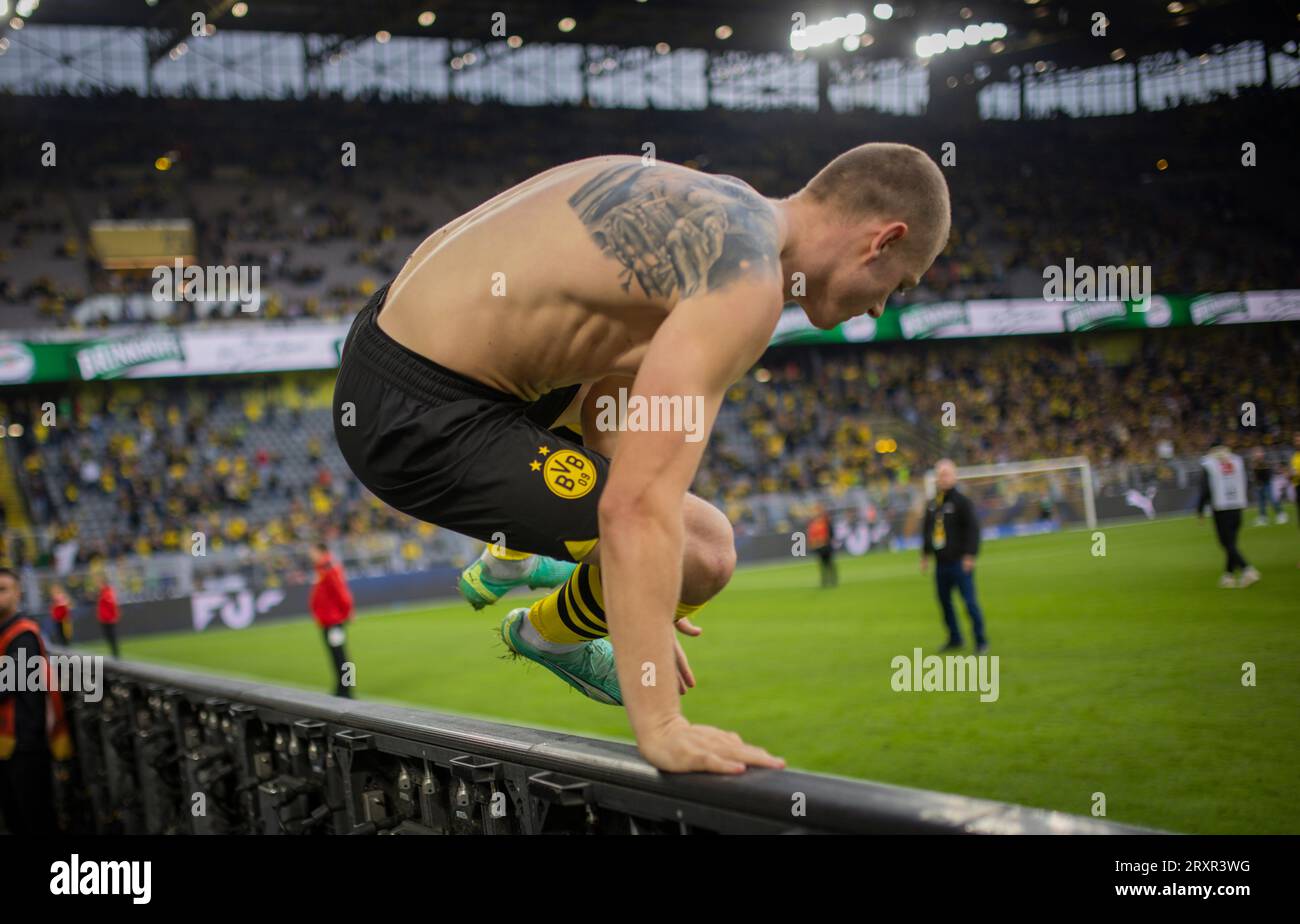 Dortmund, Allemagne. 23 septembre 2023. Julian Ryerson (BVB) Borussia Dortmund - VfL Wolfsburg 23.09.2023 Copyright (nur für journalistische Zwecke) by Banque D'Images