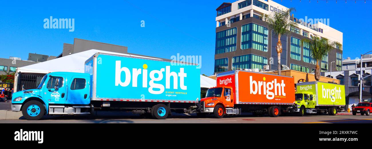 Los Angeles, Californie : camion Bright Event Rentals dans la rue Photo  Stock - Alamy