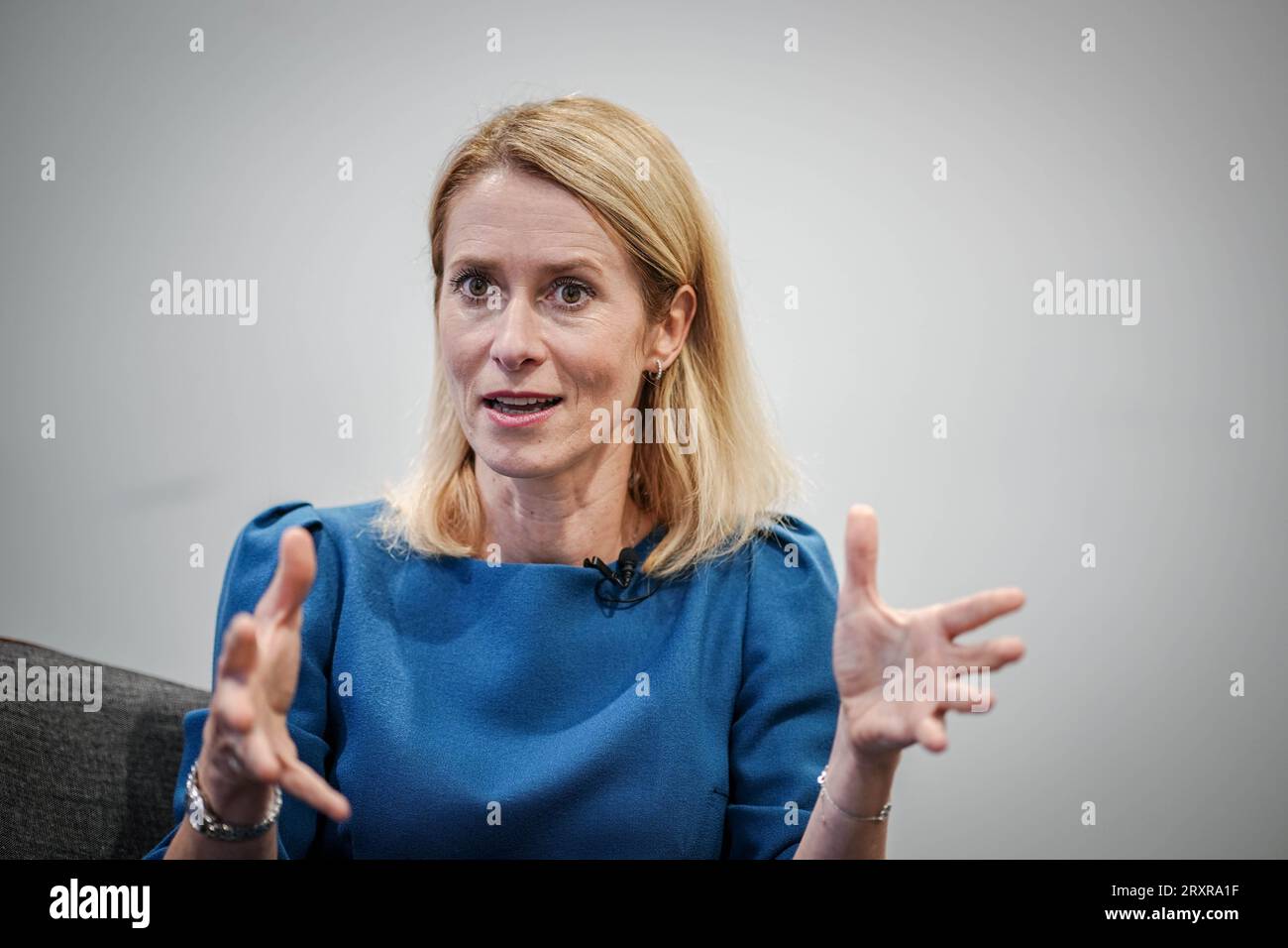 Tallinn, Estonie. 26 septembre 2023. Kaja Kallas, Premier ministre estonien, s'exprime dans une interview avec des journalistes de la Deutsche presse-Agentur. La conversation a eu lieu en marge de la conférence annuelle balte sur la défense. Crédit : Kay Nietfeld/dpa/Alamy Live News Banque D'Images