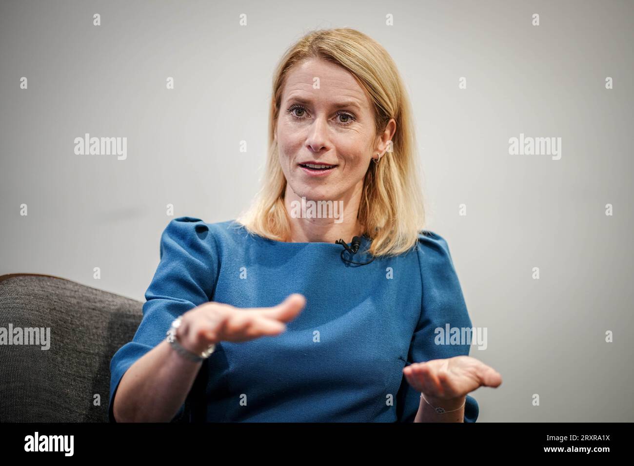 Tallinn, Estonie. 26 septembre 2023. Kaja Kallas, Premier ministre estonien, s'exprime dans une interview avec des journalistes de la Deutsche presse-Agentur. La conversation a eu lieu en marge de la conférence annuelle balte sur la défense. Crédit : Kay Nietfeld/dpa/Alamy Live News Banque D'Images