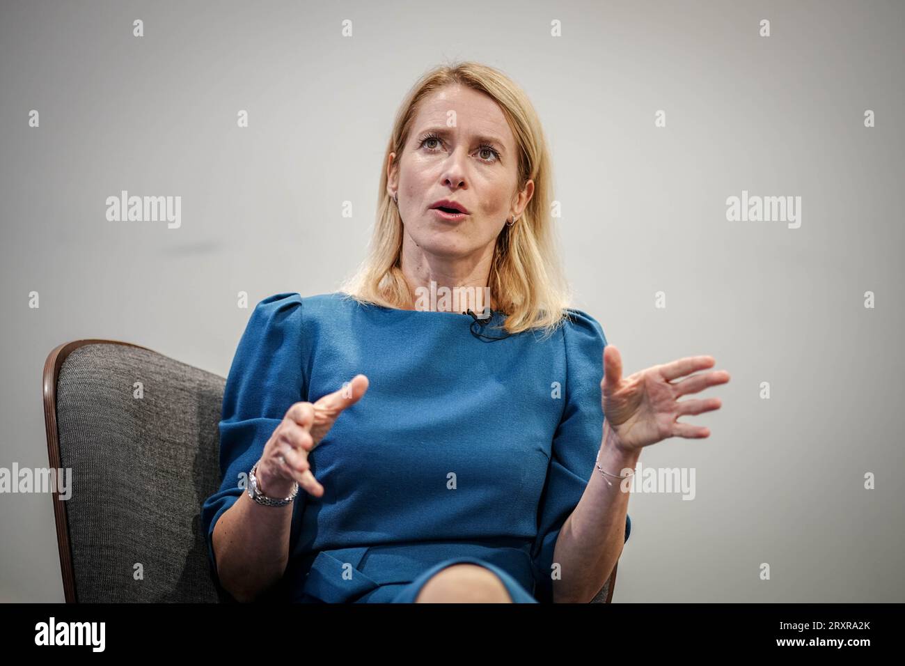 Tallinn, Estonie. 26 septembre 2023. Kaja Kallas, Premier ministre estonien, s'exprime dans une interview avec des journalistes de la Deutsche presse-Agentur. La conversation a eu lieu en marge de la conférence annuelle balte sur la défense. Crédit : Kay Nietfeld/dpa/Alamy Live News Banque D'Images