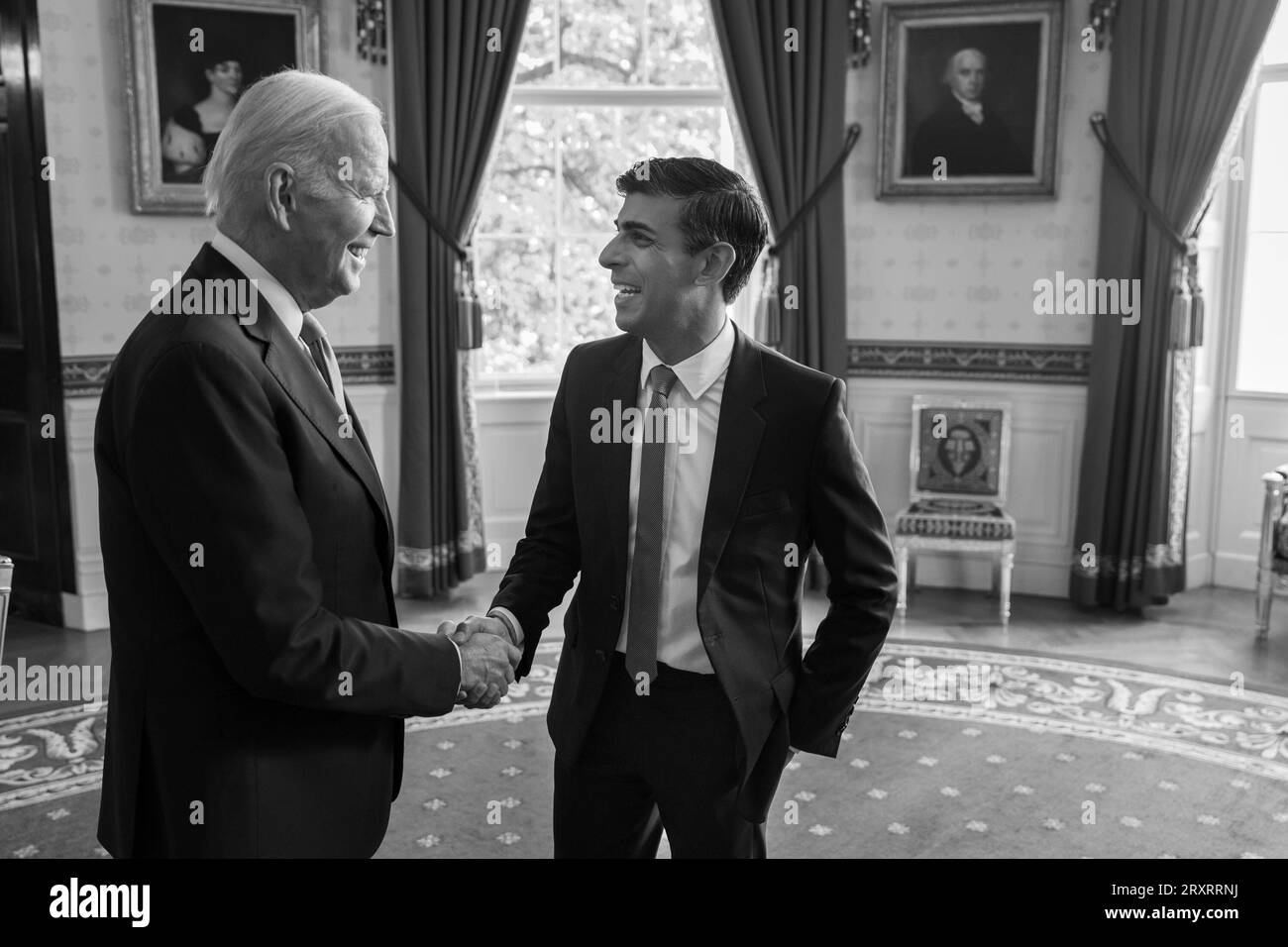 8 juin 2023, Washington, District de Columbia, Etats-Unis : le président Joe Biden fait ses adieux au Premier ministre du Royaume-Uni Rishi Sunak après une conférence de presse conjointe, jeudi 8 juin 2023, dans la salle bleue de la Maison Blanche. (Image de crédit : © Adam Schultz/White House/ZUMA Press Wire) USAGE ÉDITORIAL SEULEMENT! Non destiné à UN USAGE commercial ! Banque D'Images