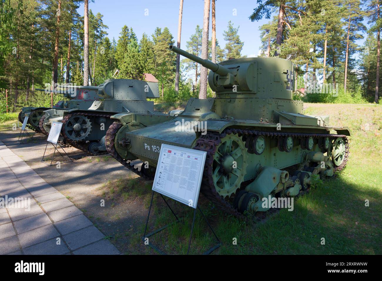 PAROLA, FINLANDE - 10 JUIN 2017 : les chars soviétiques T-26 capturés par l'armée finlandaise pendant la guerre d'hiver de 1939-1940. Le musée du char dans la ville de par Banque D'Images