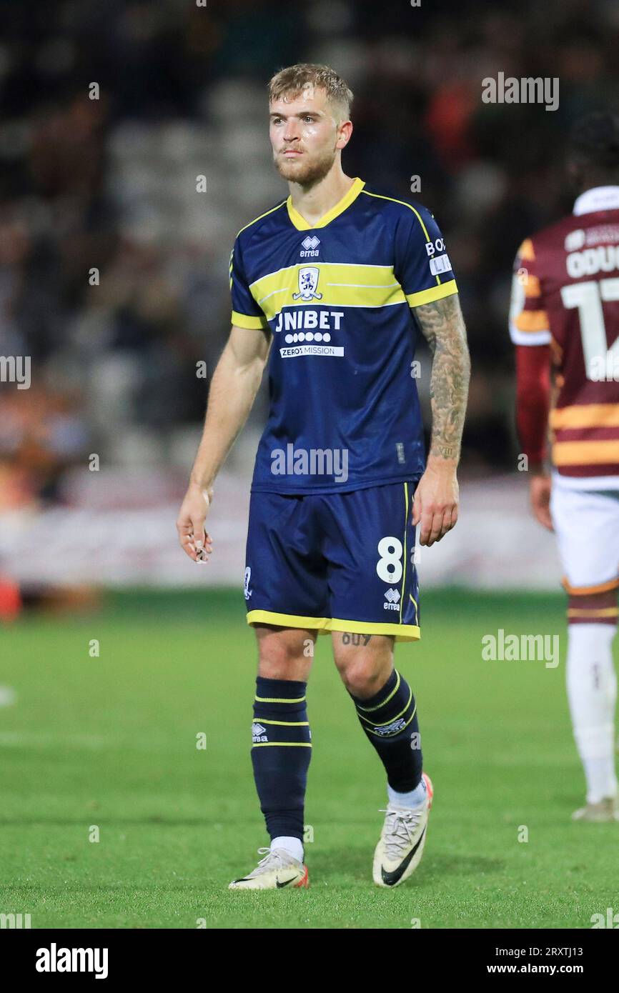 Bradford, Royaume-Uni le 26 septembre 2023 milieu de terrain de Middlesbrough Riley McGree (8) lors du match de Bradford City AFC contre Middlesbrough FC Carabao Cup, Round 3 à l'Université de Bradford Stadium, Bradford, Royaume-Uni le 26 septembre 2023 Banque D'Images