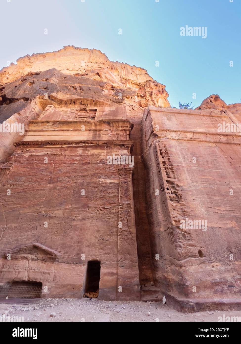 La rue des façades, Parc archéologique de Petra, site du patrimoine mondial de l'UNESCO, l'une des sept nouvelles merveilles du monde, Pétra, Jordanie, Moyen-Orient Banque D'Images