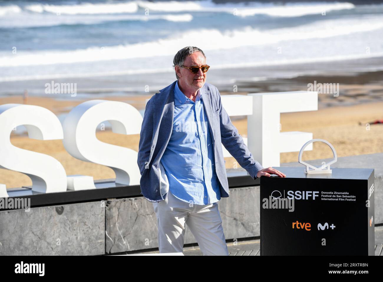 San Sebastian, Espagne. 27 septembre 2023. Yves Jacques assiste au photocall « le successeur » au 71e Festival International du film de San Sebastian. Crédit : Julen Pascual Gonzalez/Alamy Live News Banque D'Images