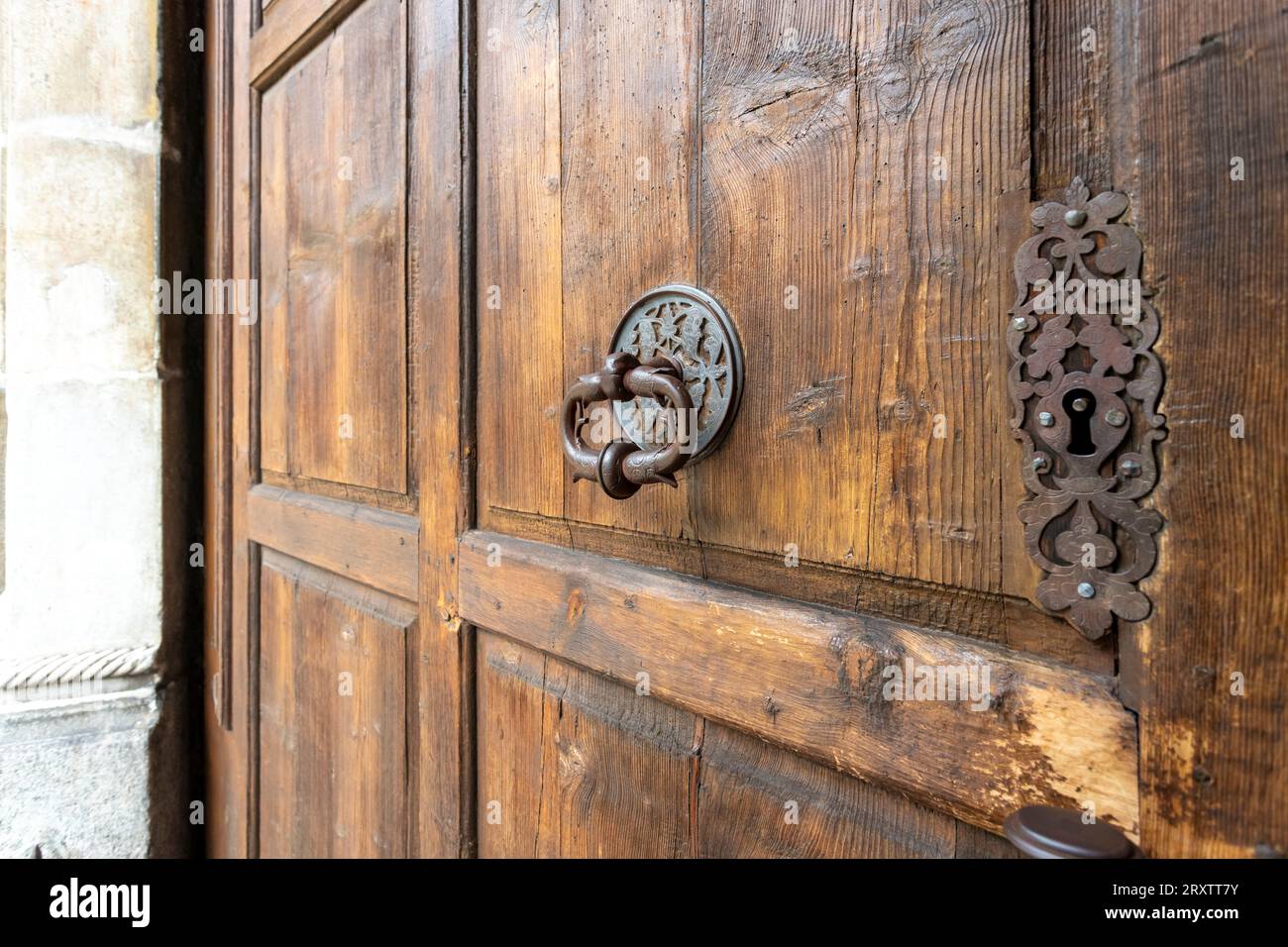 Détail de porte, église notre-Dame du marais, Sterzing, Sudtirol (Tyrol du Sud) (province de Bolzano), Italie, Europe Banque D'Images