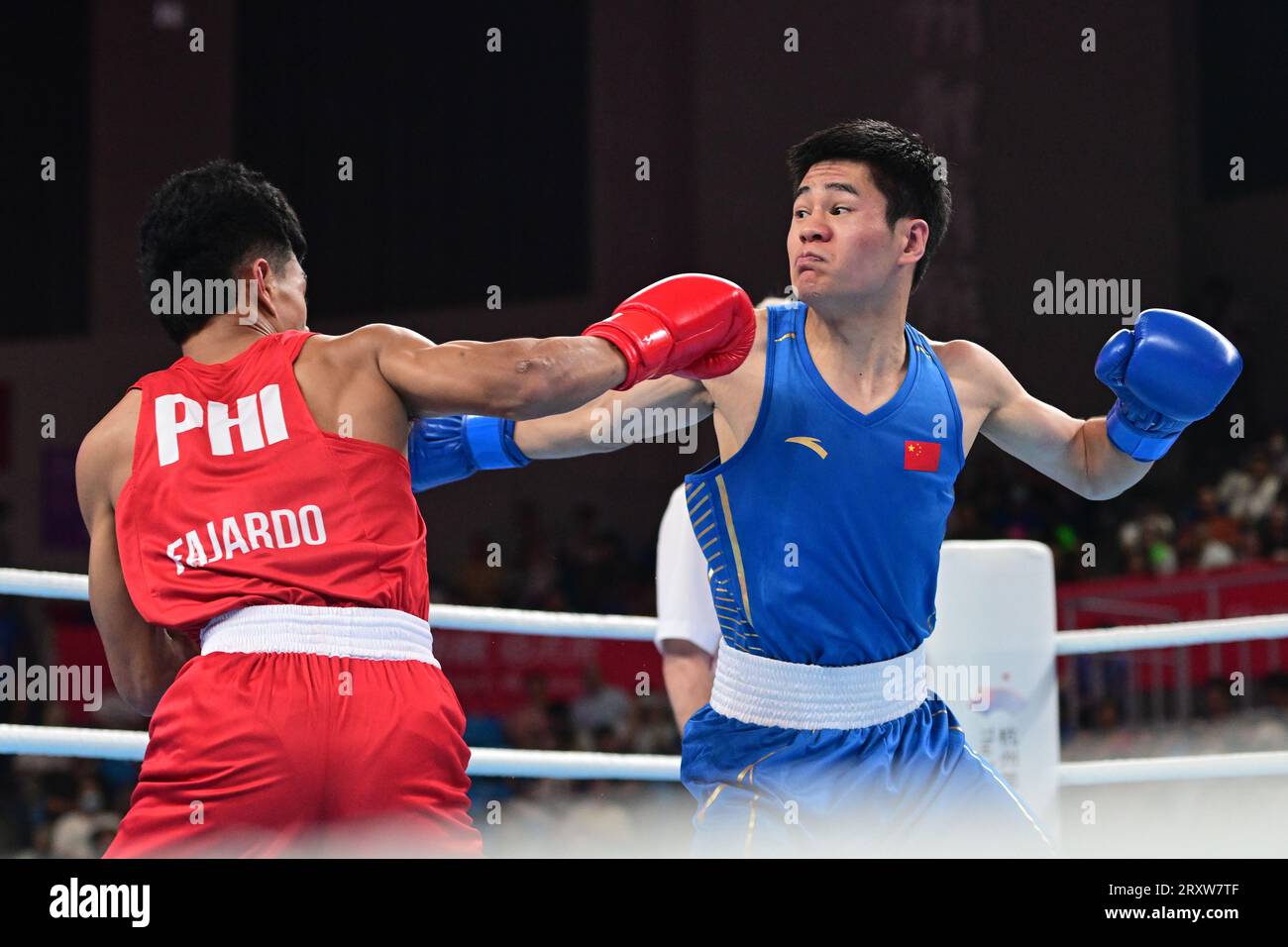Mark Ashley Fajardo (à gauche) des Philippines et Xiangyang Wang de ...