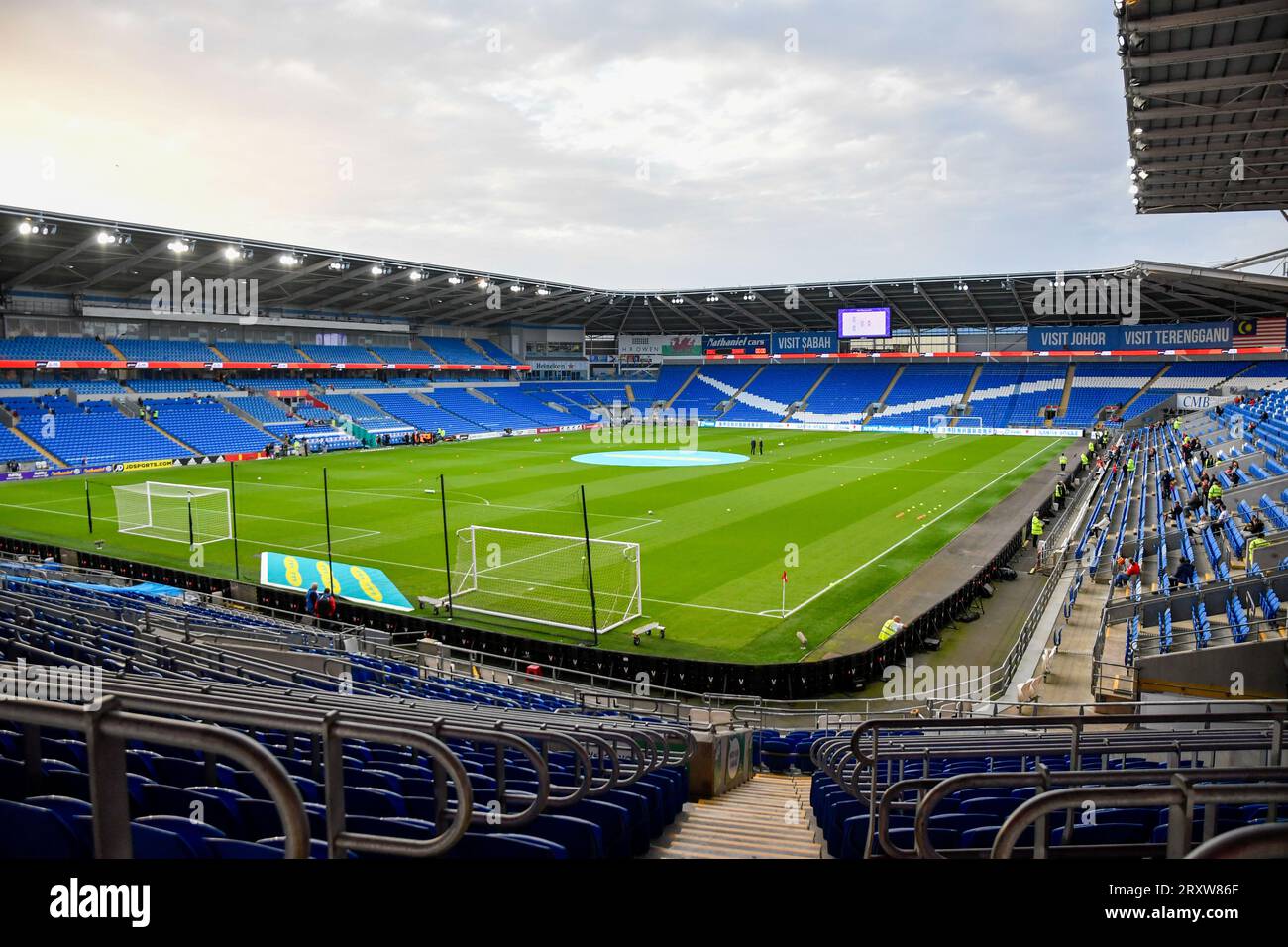 Cardiff, pays de Galles. 26 septembre 2023. Le stade avant le match de l'UEFA Women's Nations League entre le pays de Galles et le Danemark au Cardiff City Stadium à Cardiff, pays de Galles, Royaume-Uni, le 26 septembre 2023. Crédit : Duncan Thomas/Majestic Media. Banque D'Images