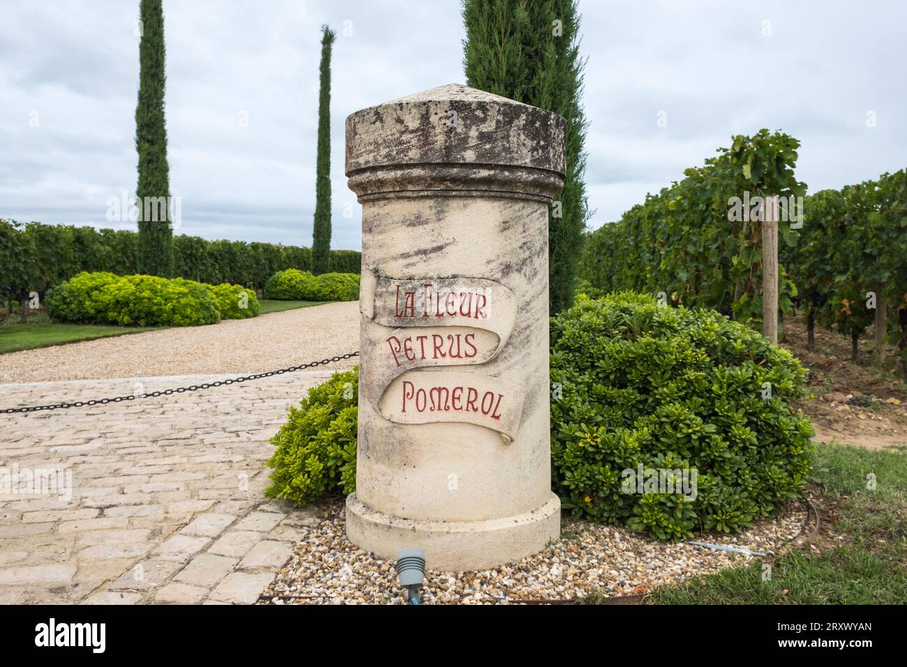 Château la Fleur Petrus dans la célèbre région viticole Pomerol de Bordeaux en France Banque D'Images