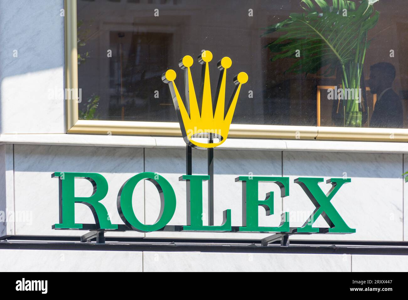 Panneau Rolex devant la bijouterie Bucherer, Bahnhofstrasse (rue commerçante), Altstadt (vieille ville), ville de Zürich, Zürich, Suisse Banque D'Images