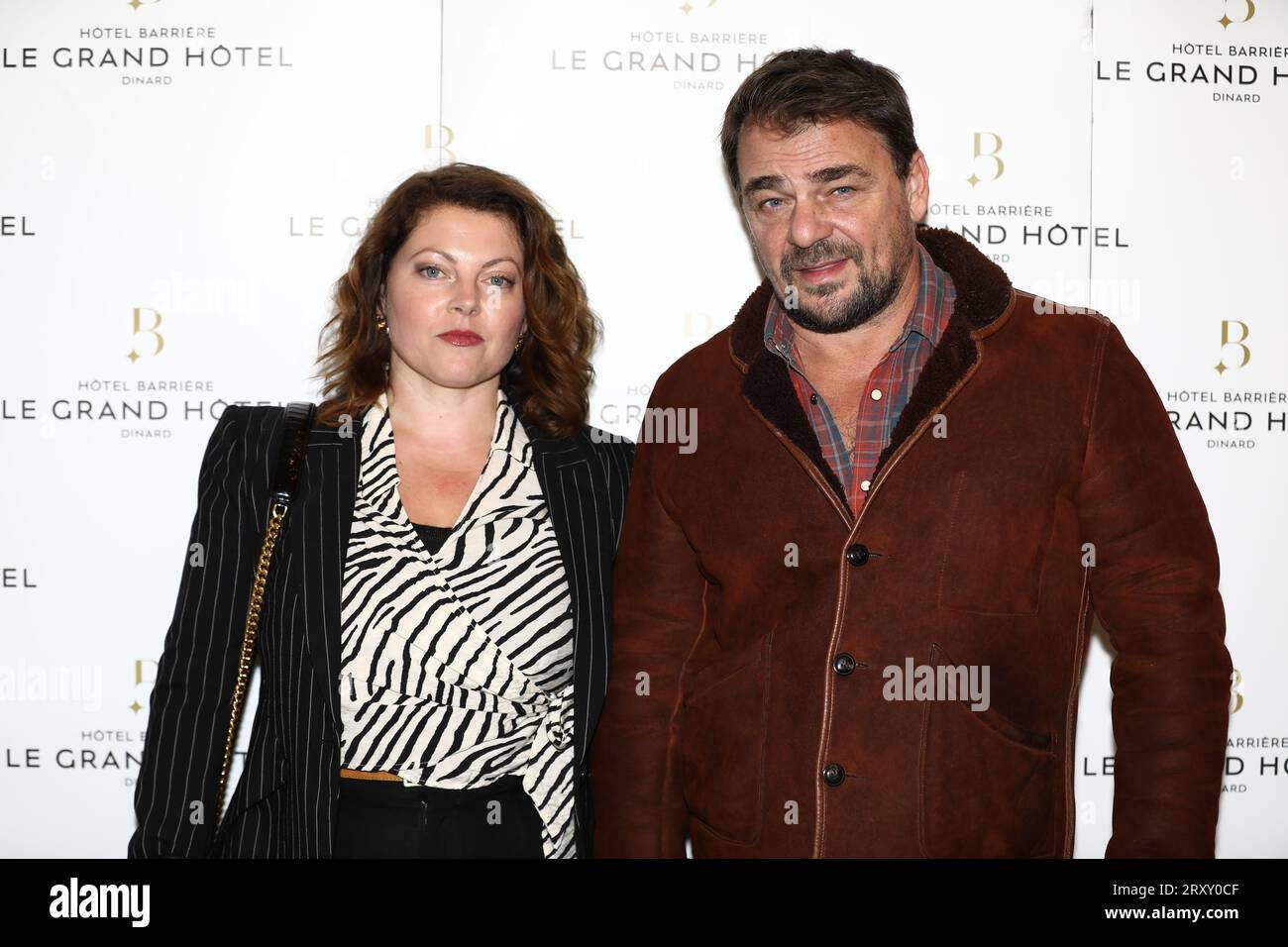 27 septembre 2023, Dinard, Bretagne, France : THIERRY GODARD, membre du jury, et son épouse SOPHIE GUILLEMIN au 34e Dinard British film Festival (crédit image : © Mickael Chavet/ZUMA Press Wire) À USAGE ÉDITORIAL UNIQUEMENT ! Non destiné à UN USAGE commercial ! Banque D'Images