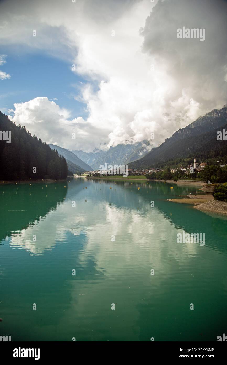 Auronzo Di Cadore, Dolomites, Italie, les gens peuvent profiter de paysages à couper le souffle Banque D'Images