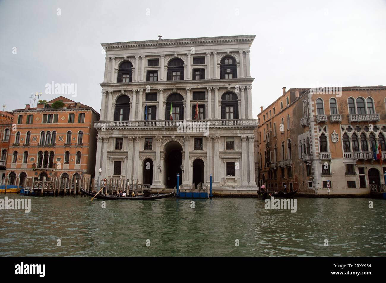 Venise, Vénétie, Italie, septembre 2023, vue des voies navigables vénitiennes Banque D'Images