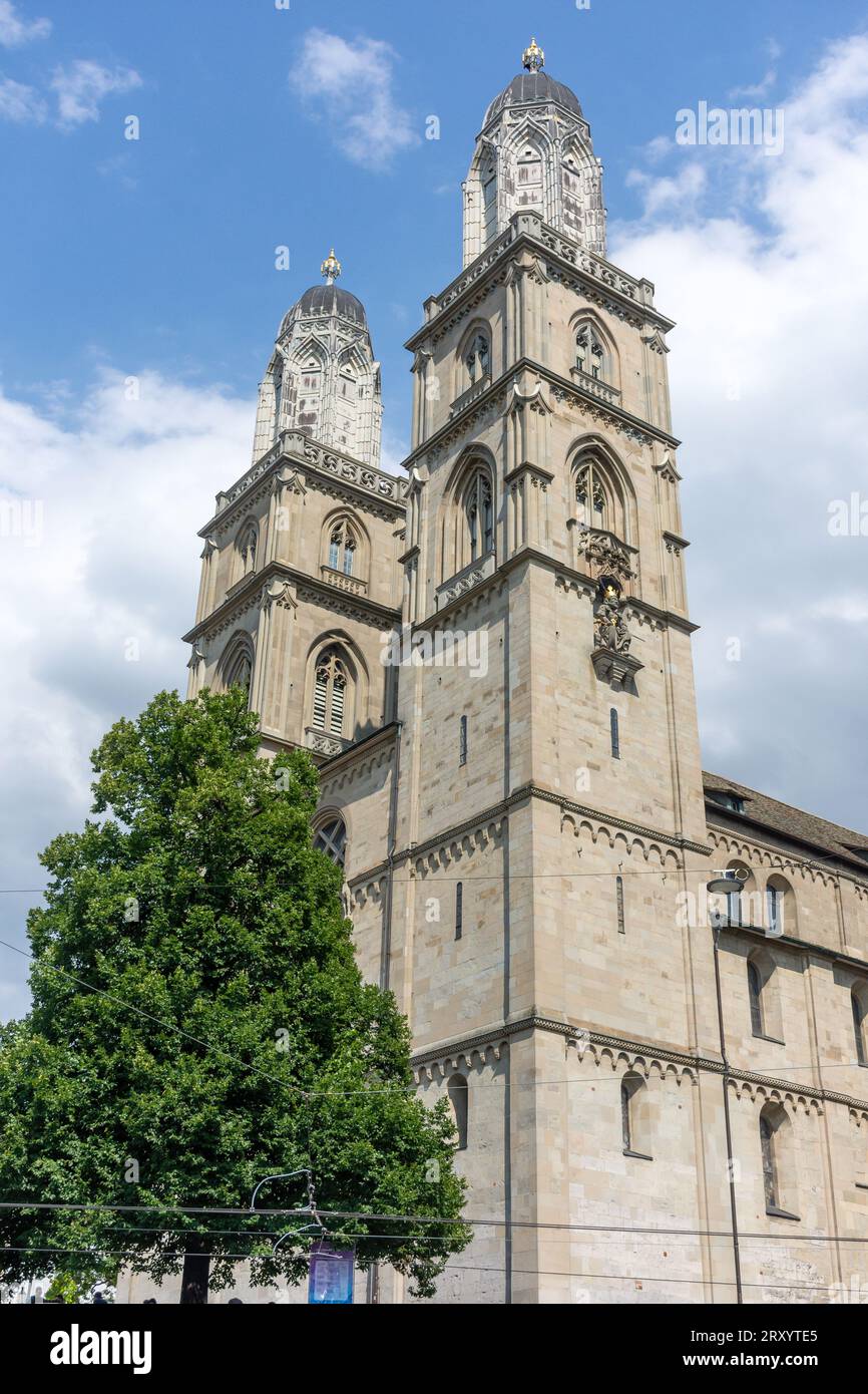 Église de Grossmünster, Zwingliplatz, Altstadt (vieille ville), ville de Zürich, Zürich, Suisse Banque D'Images