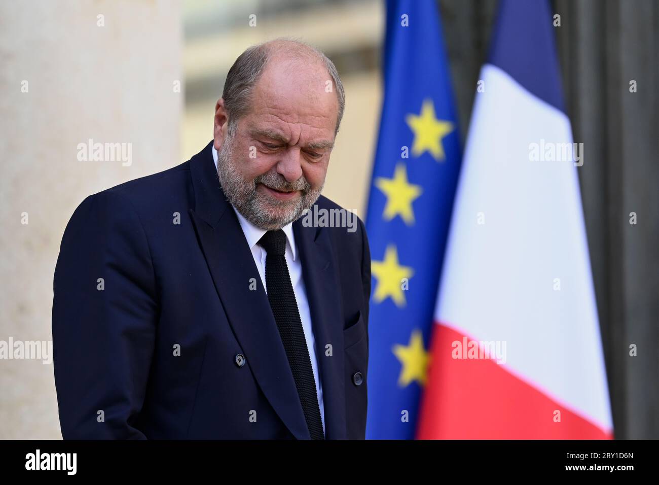 Julien Mattia / le Pictorium - à l'issue du Conseil des ministres du 27 septembre 2023. - 27/09/2023 - France / Ile-de-France (région) / Paris - le ministre de la Justice Eric dupond-Moretti quitte le Conseil des ministres, à l'Elysée, le 27 septembre 2023 Credit : LE PICTORIUM/Alamy Live News Banque D'Images