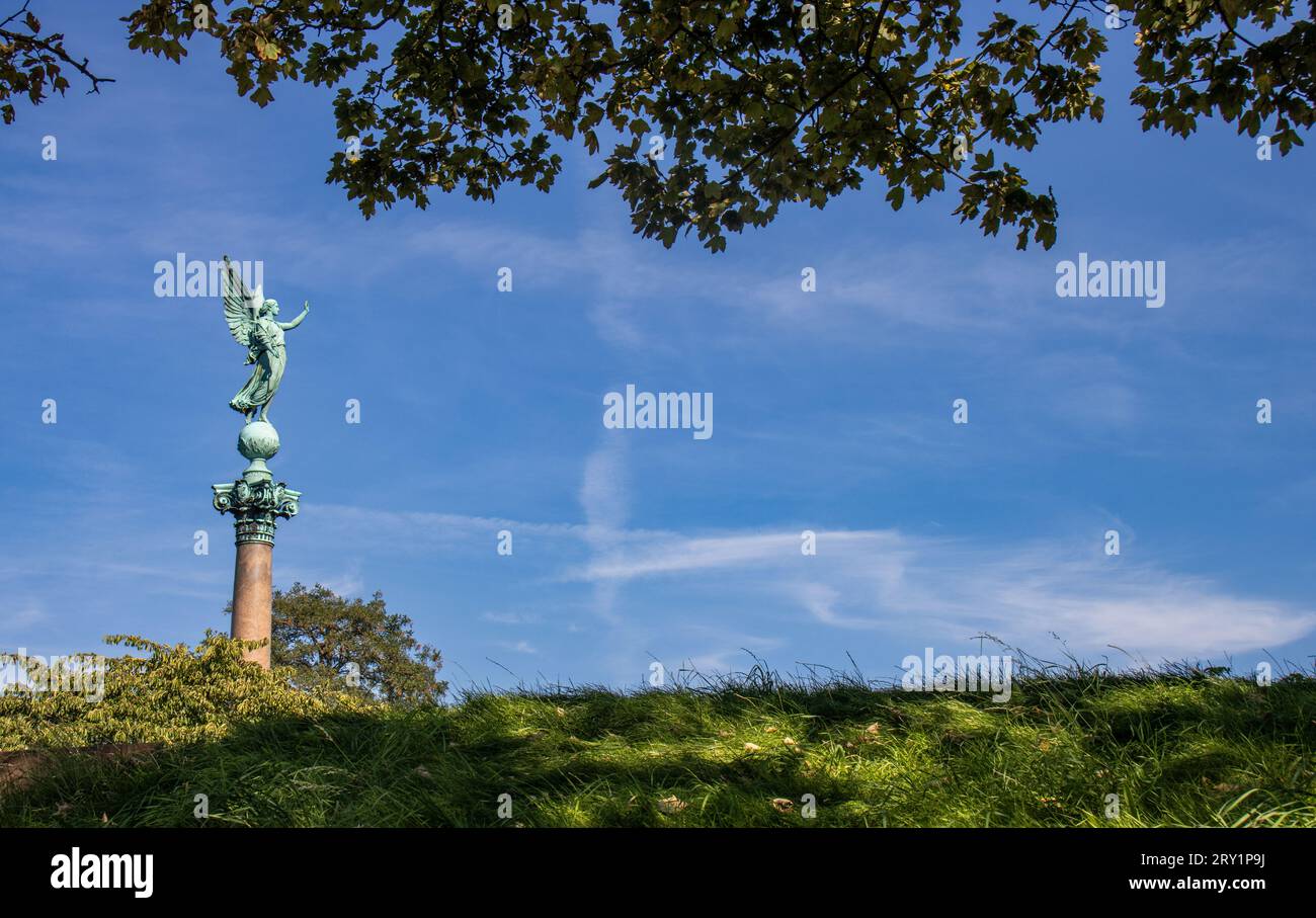 Estatua de la antigua diosa Victoria, Nike, en el parque Langelinie, Copenhague, Dinamarca Banque D'Images