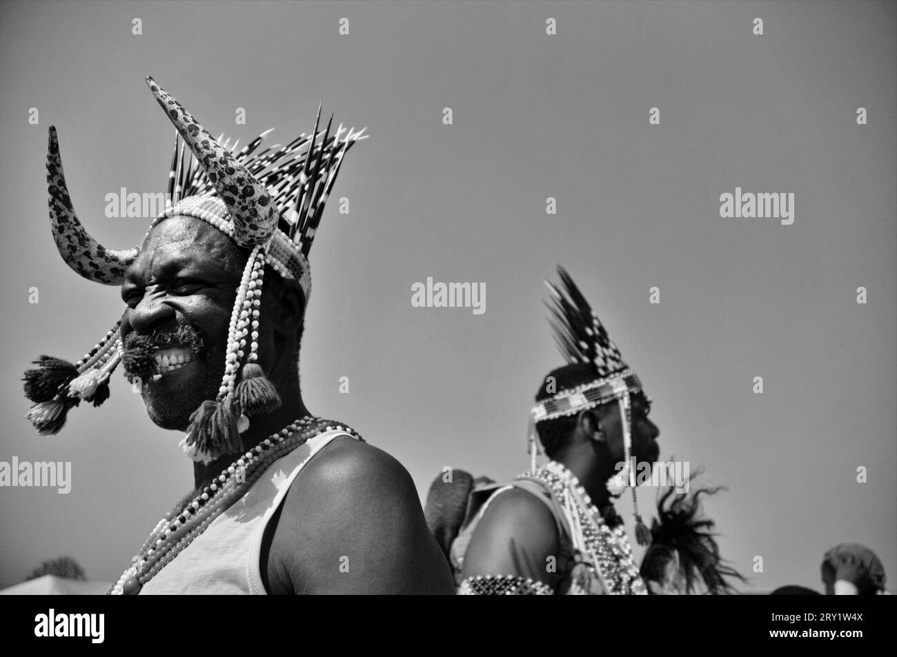 Une communauté africaine observe le rituel ancien de convoquer les pluies à travers une cérémonie élaborée qui implique d'apaiser les dieux Banque D'Images