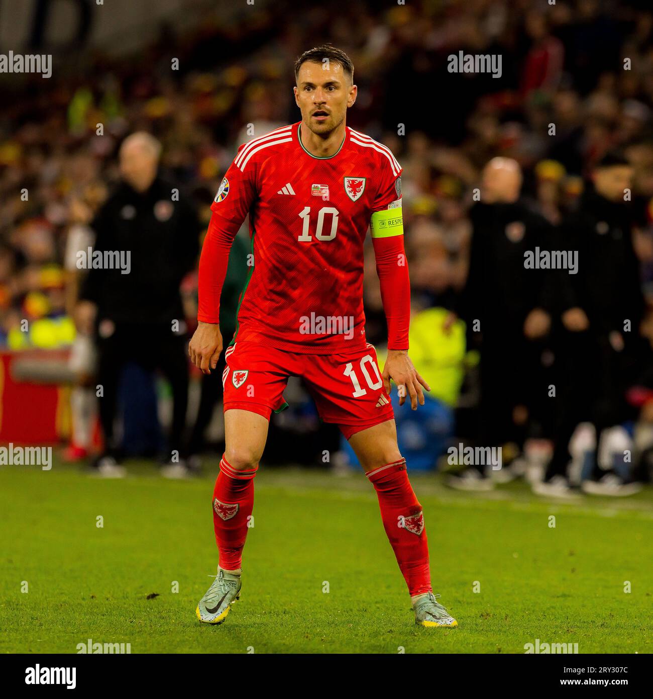 Cardiff, pays de Galles - 28 mars 2023 : Aaron Ramsey du pays de Galles lors de la qualification du Championnat d'Europe du Groupe D UEFA pays de Galles vs Lettonie à Cardiff City Banque D'Images