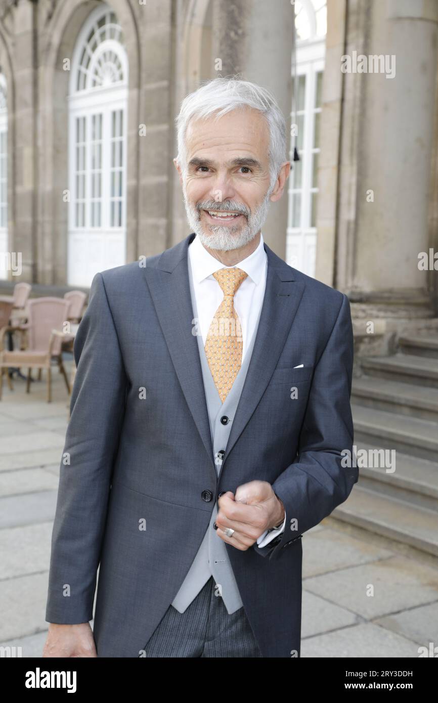 Friedrich Wilhelm Prinz von Sachsen beim Sektempfang anlässlich der Trauung von Maria Teresita Prinzessin von Sachsen und Graf Beryl Alexandre de Sapo Banque D'Images