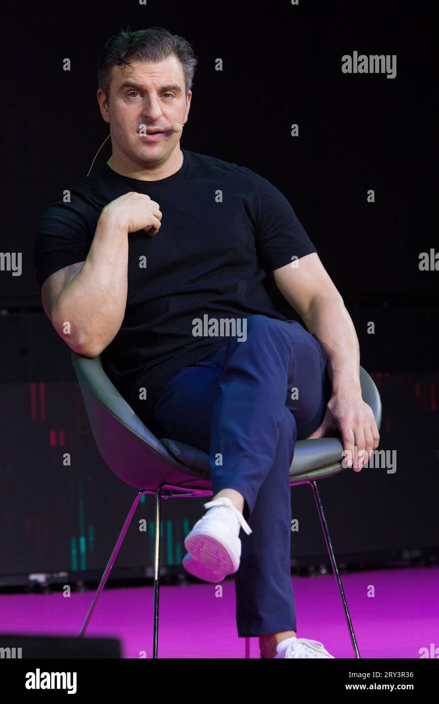 Torino, Italie. 28 septembre 2023. Brian Chesky, co-fondateur et PDG d’Airbnb, sur la scène de l’Italian Tech week 2023. Crédit : Marco Destefanis/Alamy Live News Banque D'Images