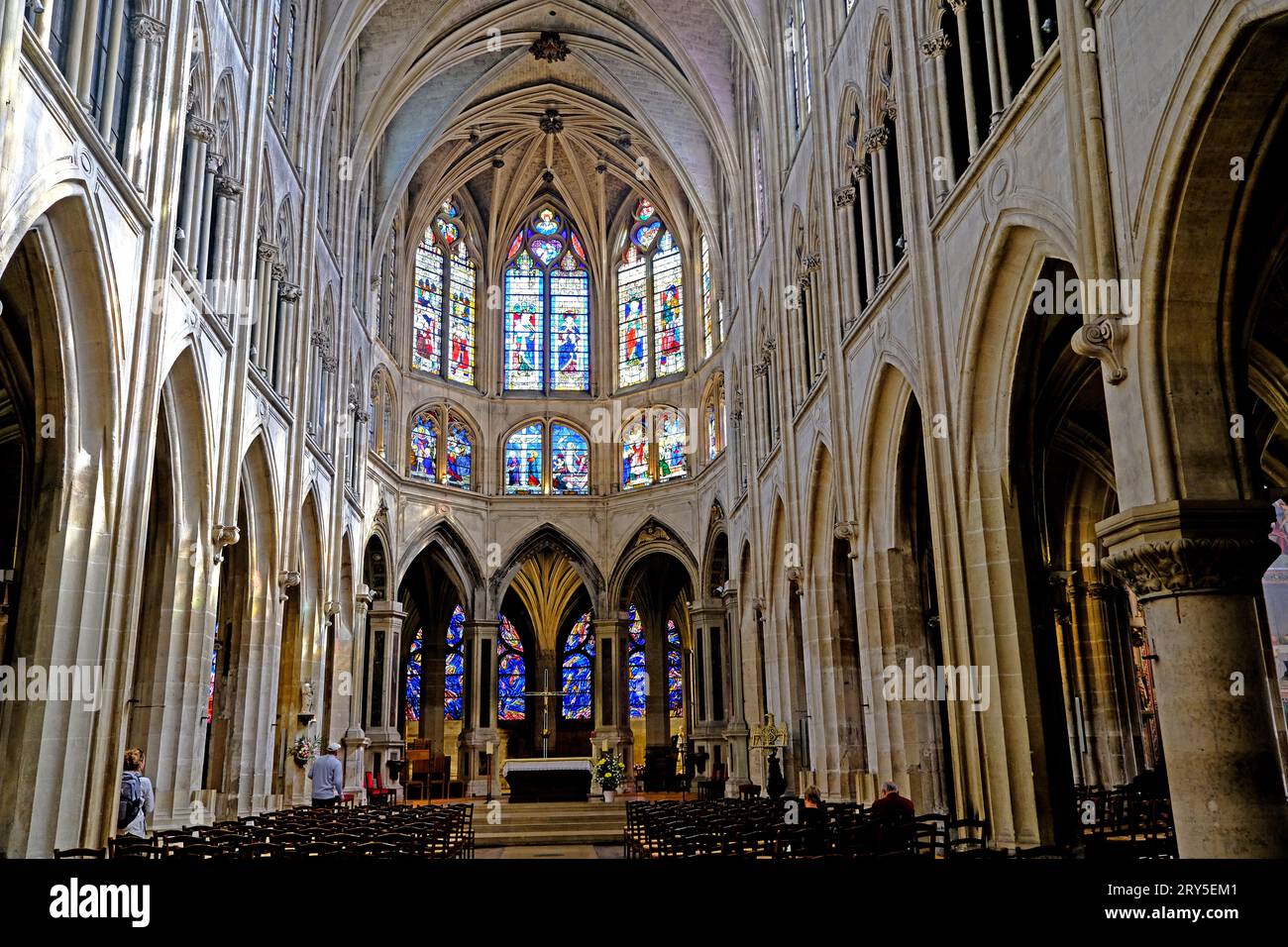 Intérieur de l'église Saint-Séverin à Paris France Banque D'Images