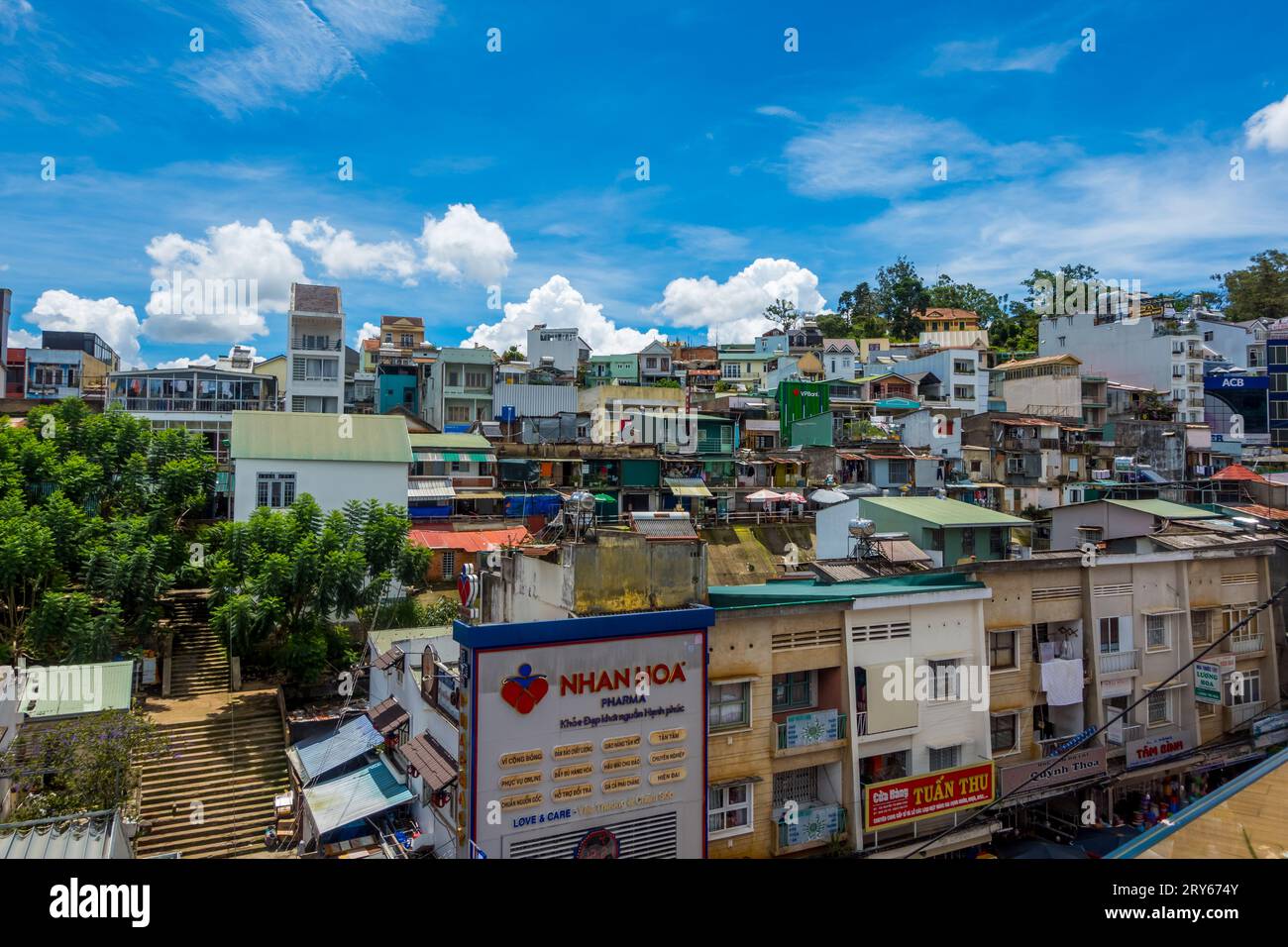 Maisons dans le centre de Dalat, Vietnam Banque D'Images
