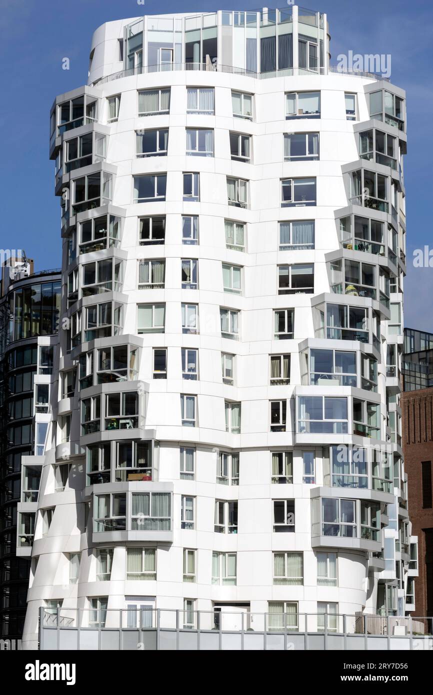 Appartements architecturaux modernes à Battersea Power Station à Londres Banque D'Images