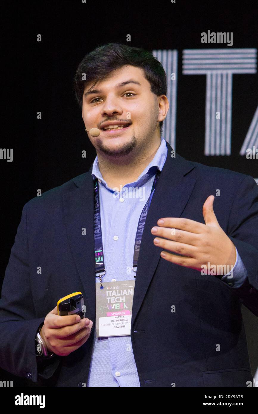 Torino, Italie. 29 septembre 2023. Mattia Barbarossa (fondatrice, PDG et CTO de Sidereus Space Dynamics) sur la scène de la Tech week italienne 2023 crédit : Marco Destefanis/Alamy Live News Banque D'Images