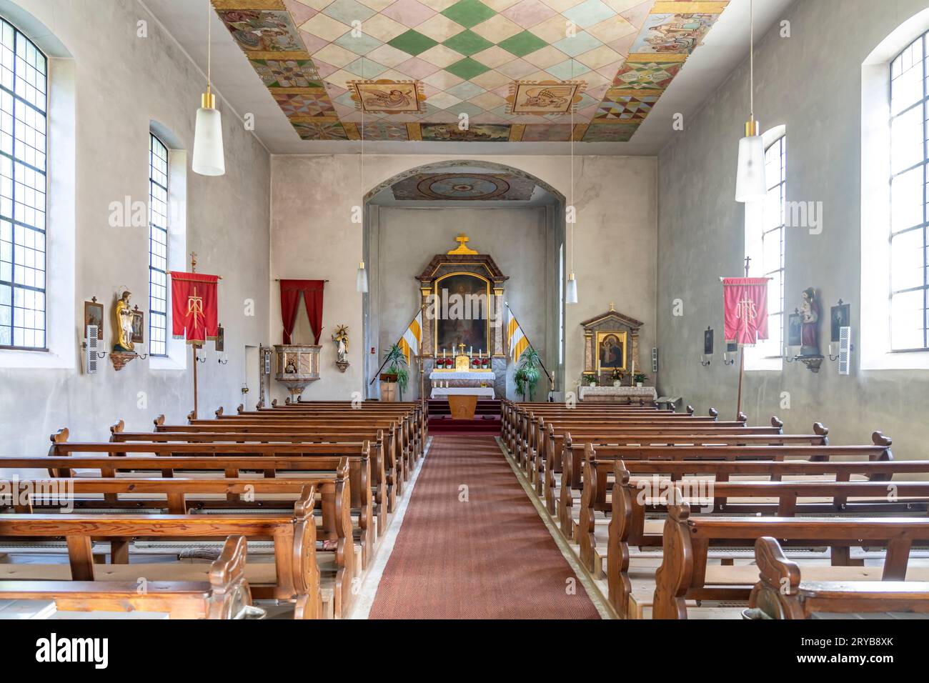 Innenraum der katholischen Herz-Jesu-Kirche in Tüchersfeld in der Fränkischen Schweiz, Stadt Pottenstein, Bayern, Deutschland Banque D'Images