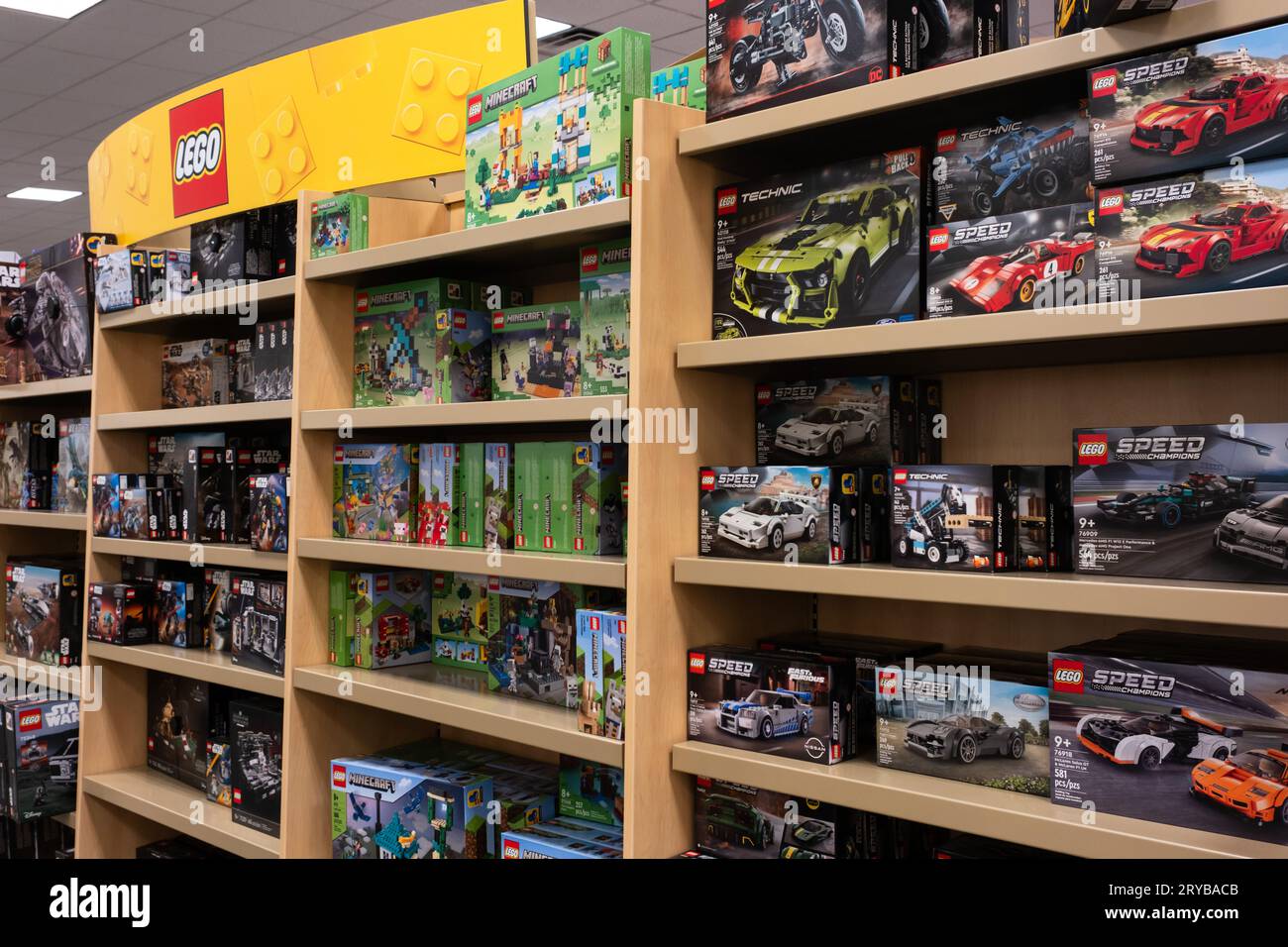 Présentoir LEGO dans un magasin Barnes and Noble Banque D'Images