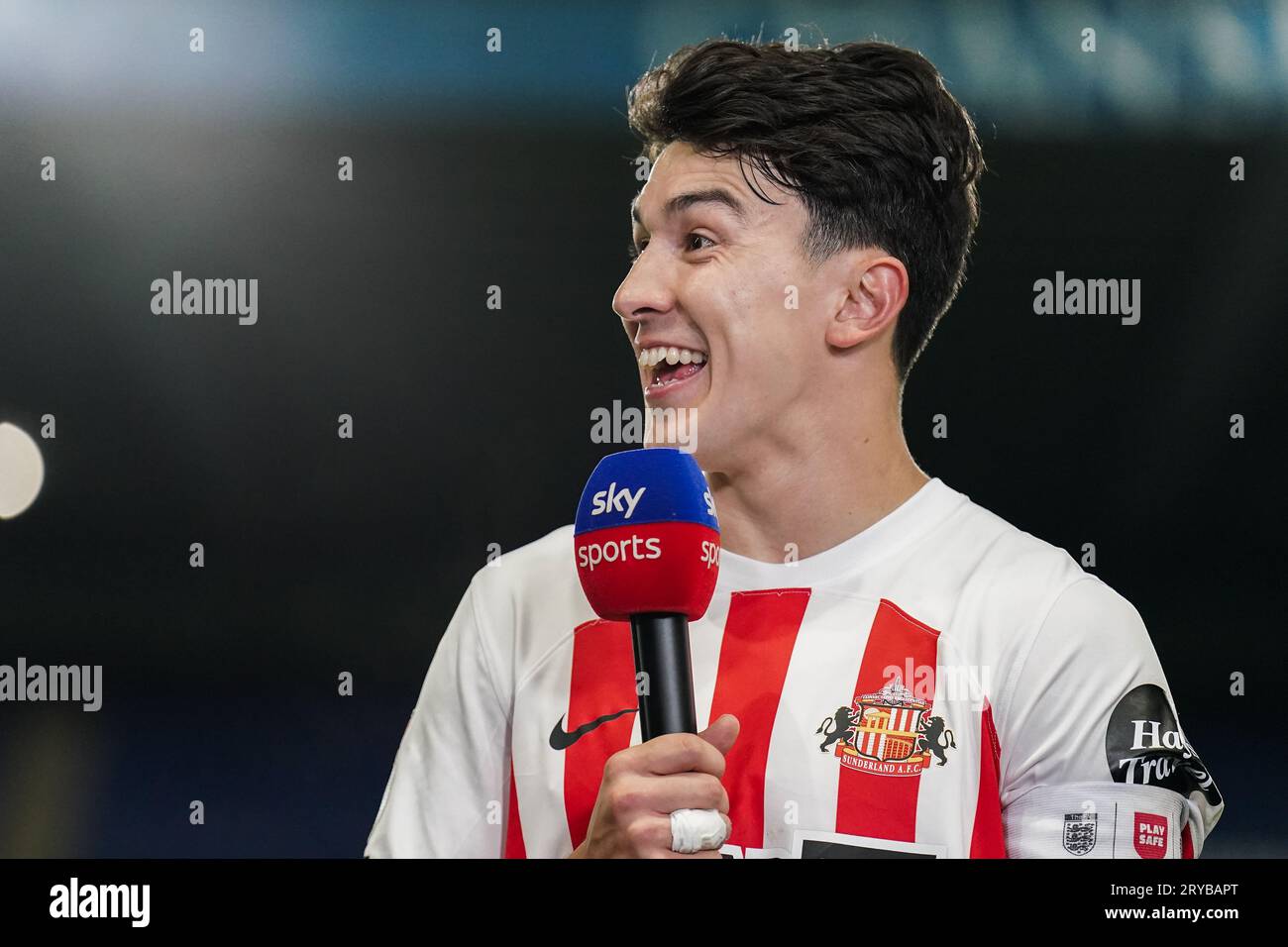 Sheffield, Royaume-Uni. 29 septembre 2023. Luke O'Nien, milieu de terrain de Sunderland (13), interview post-match lors du Sheffield Wednesday FC - Sunderland AFC Sky BET EFL Championship Match au Hillsborough Stadium, Sheffield, Royaume-Uni, le 29 septembre 2023 Credit : Every second Media/Alamy Live News Banque D'Images