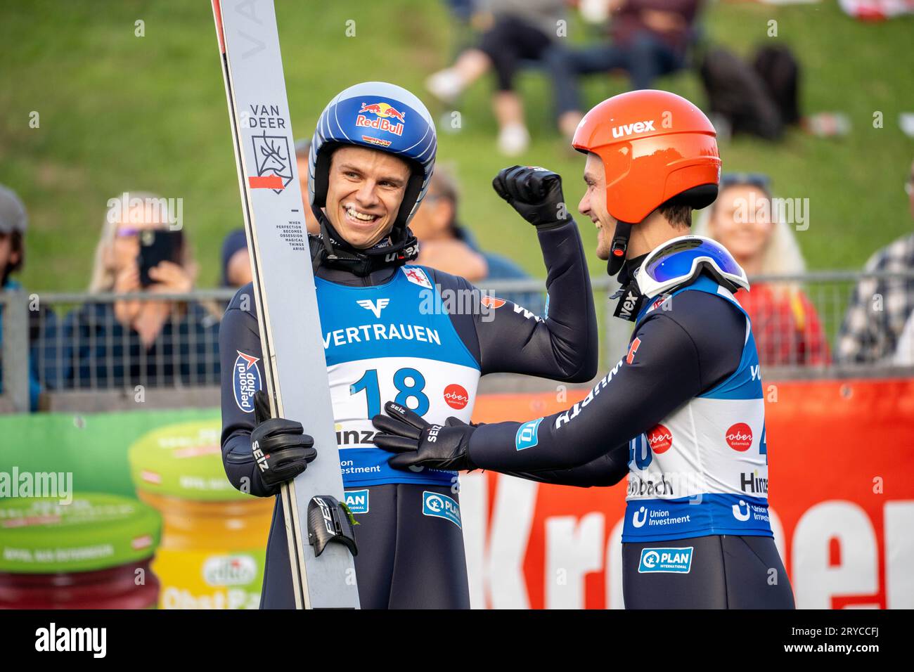 Hinzenbach, Autriche. 30 septembre 2023. Le Grand Prix d'été FIS Skisprung se déroule sur la colline de saut à ski près d'Eferding, vainqueur Andreas Wellinger et finisseur Stephan Leyhe ©Andreas Stroh / Alamy Live News Banque D'Images