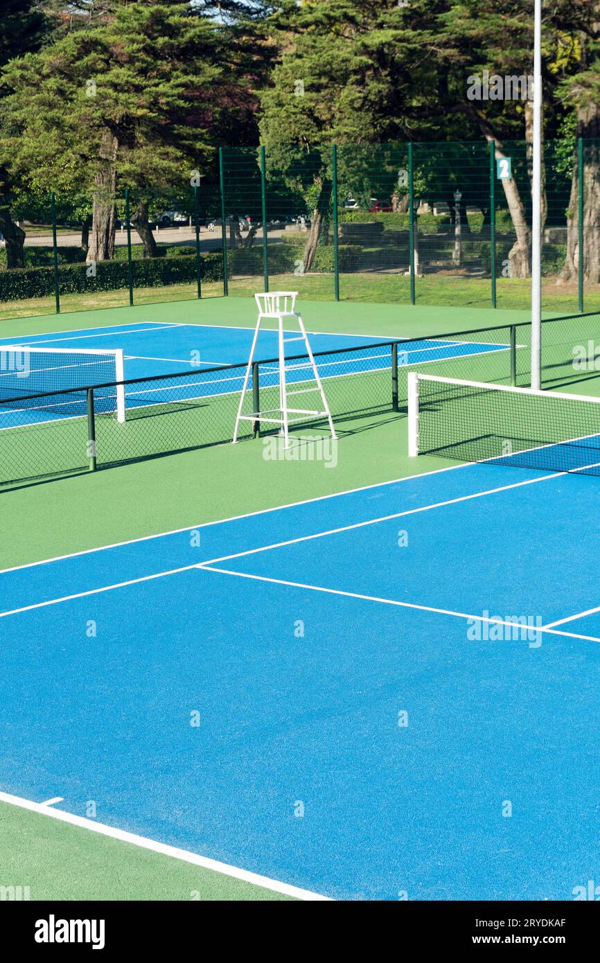 Blue court de tennis avec personne Banque D'Images