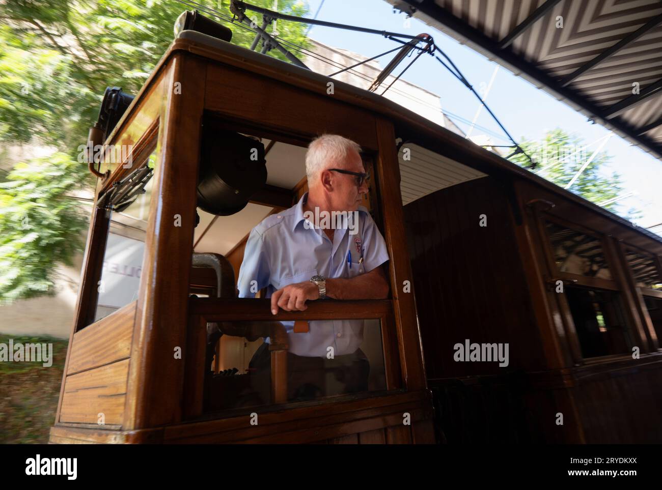 Chauffeur de train, Palma à Soller train Vintage. Majorque Espagne. Photo : garyroberts/worldwidefeatures.comdriver Banque D'Images