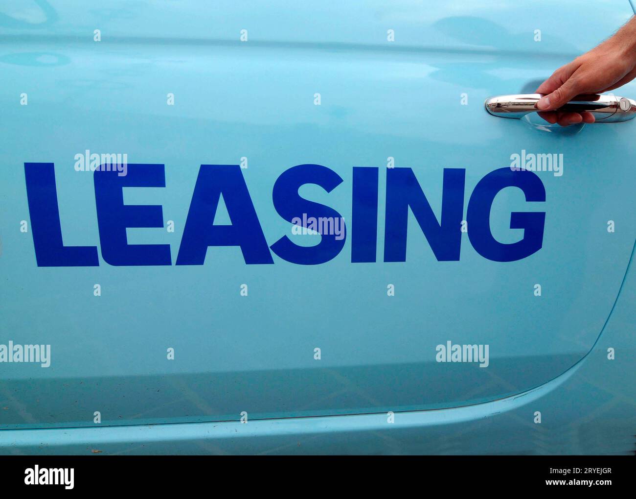 Signe de location sur une voiture Banque D'Images