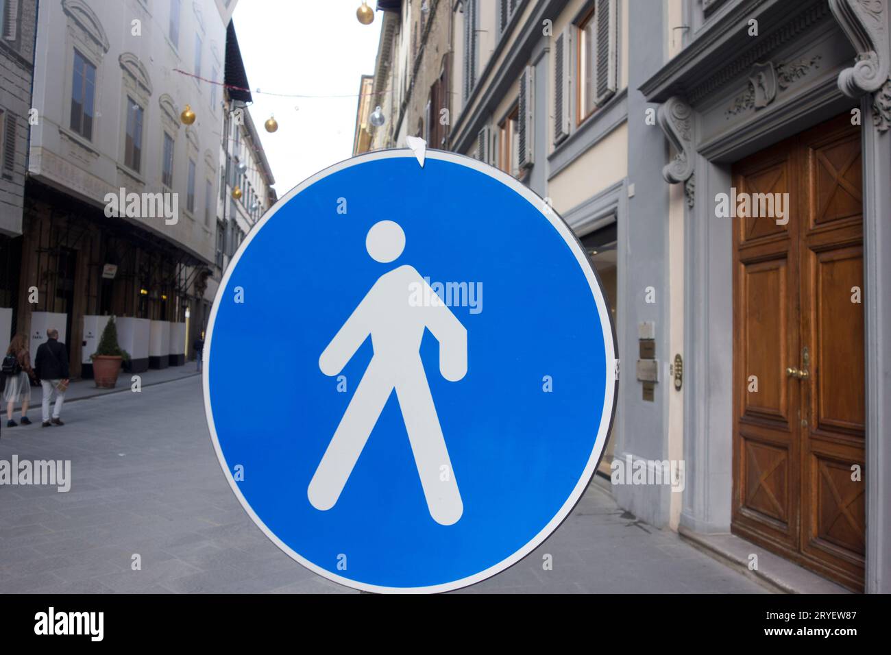 Panneau de signalisation piéton sur la rue Banque D'Images