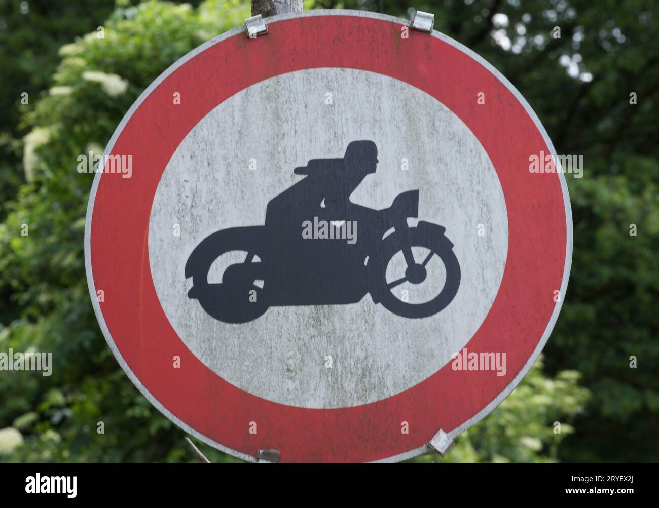 Interdiction des motos Road Sing Banque D'Images