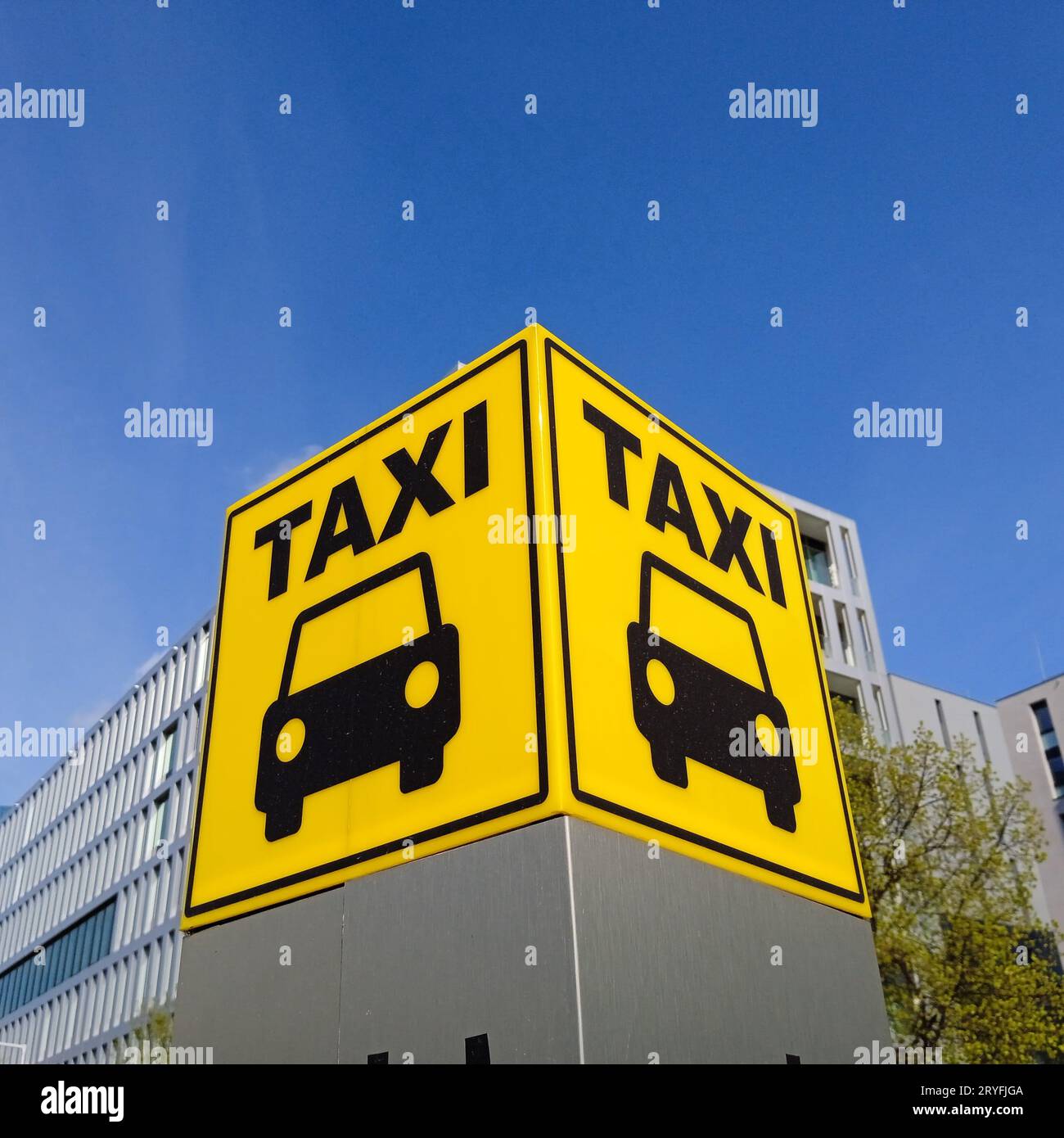 Panneau taxi dans la rue Banque D'Images