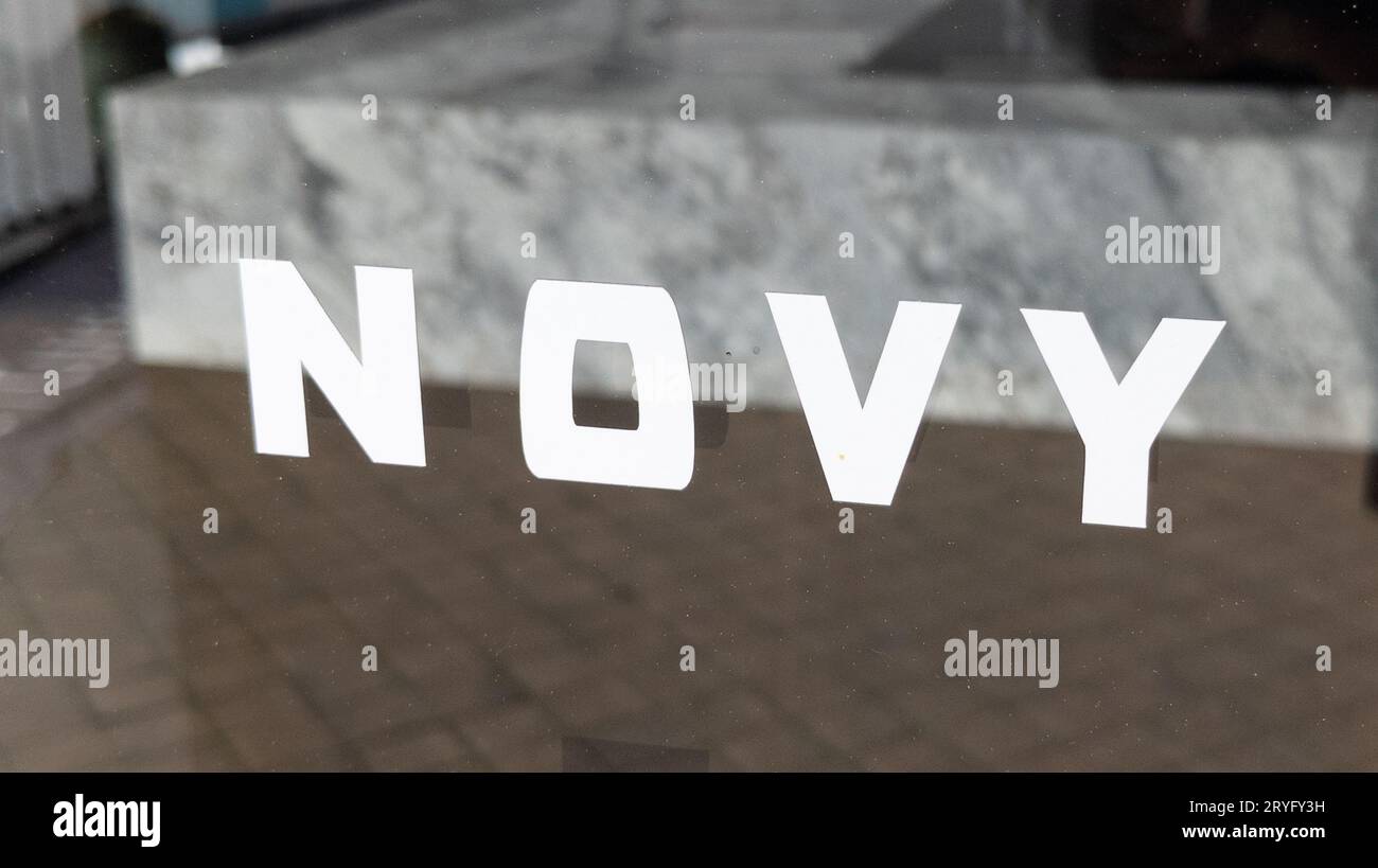 Bordeaux , France - 09 28 2023 : Novy logo signe et texte de marque spécialiste des hottes et tables de cuisson caractère innovant Design élégant haute efficacité Banque D'Images