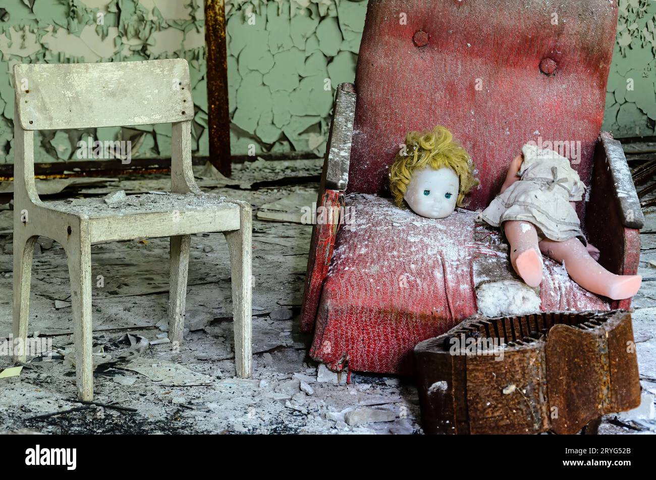 Salle de jeux dans un bâtiment Prypiat dans la zone d'exclusion de Tchernobyl, en Ukraine Banque D'Images