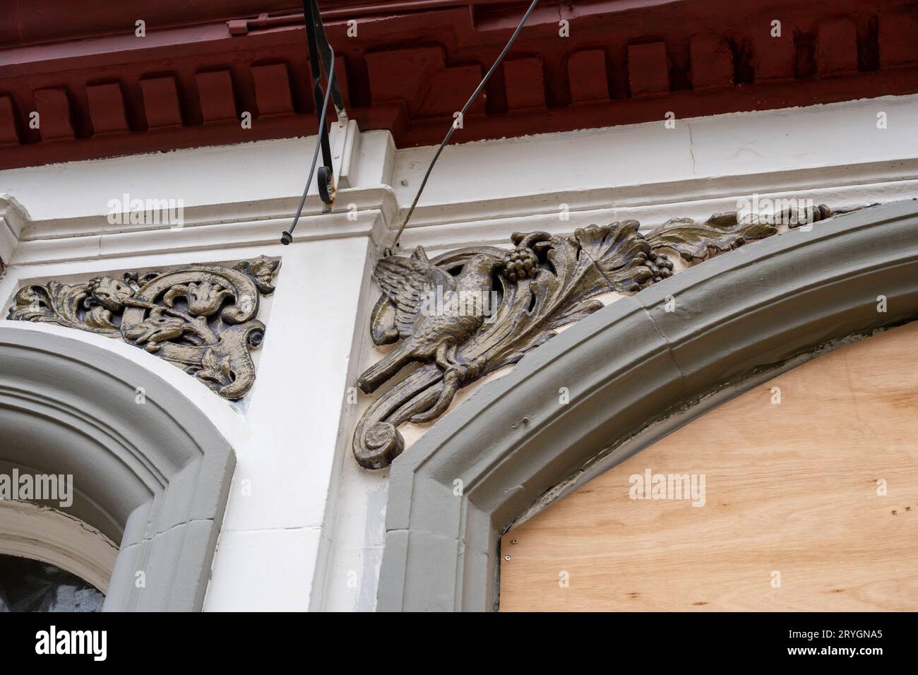Façade du pub fermé Doctor Browns dans la ville de Middlesbrough, Royaume-Uni Banque D'Images