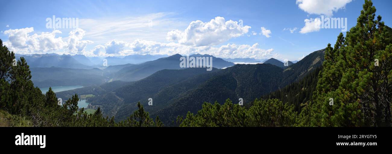 Vue de Herzogstand au lac Walchensee en Bavière (Allemagne) Banque D'Images