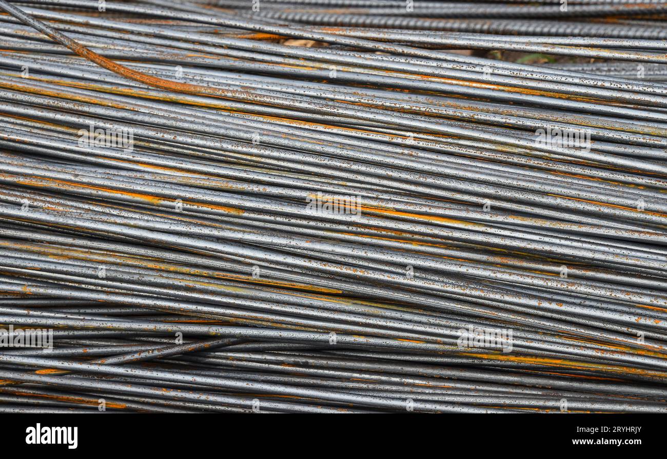 Pile de ferrures métalliques ou armatures d'armature Banque D'Images