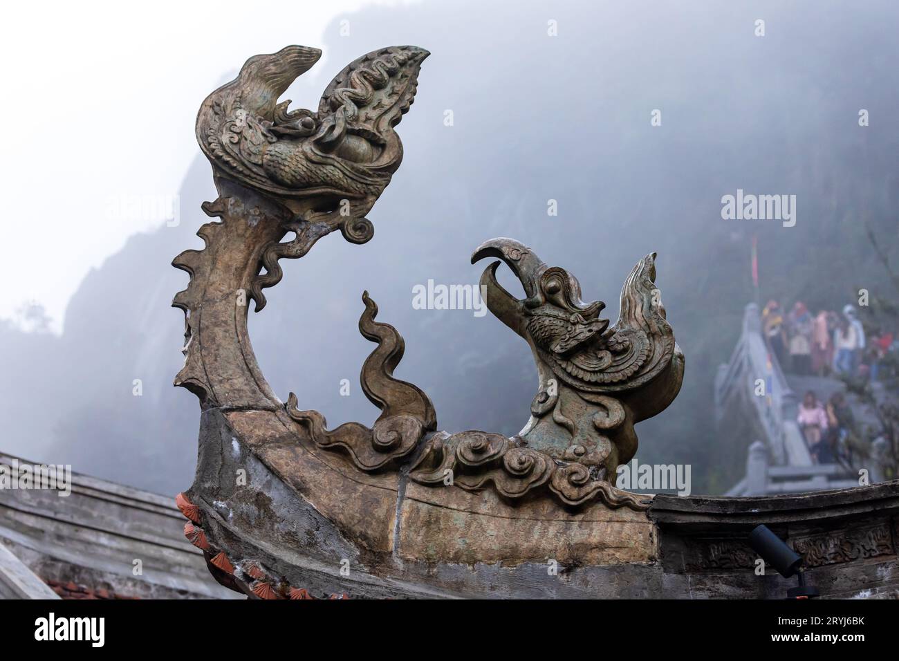 Temple au Fansipan au Vietnam Banque D'Images