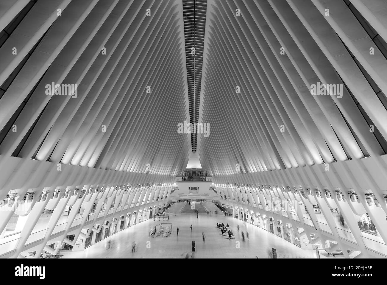 Vue unique sur le bâtiment Oculus dans la ville de Lower Manhattan New Yourk. Ceci est une forme fantastique architecture moderne à côté de 9/11 mémorial musée A. Banque D'Images