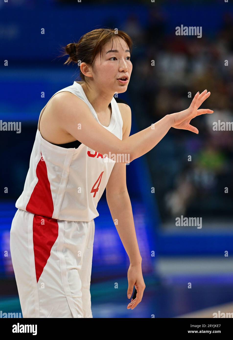 Hangzhou, Chine. 01 octobre 2023. Mai Kawai de l'équipe japonaise féminine de basket-ball vue lors des 19e Jeux asiatiques 2023 match du groupe B de la ronde préliminaire de basket-ball féminin entre les Philippines et le Japon au gymnase du Centre olympique des sports de Hangzhou. Score final Japon 96:59 Philippines. (Photo Luis Veniegra/SOPA Images/Sipa USA) crédit : SIPA USA/Alamy Live News Banque D'Images