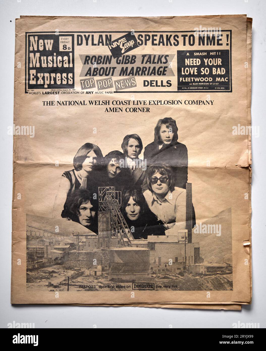 Numéro des années 1960 de NME New musical Express Music Paper avec Amen Corner sur la couverture Banque D'Images